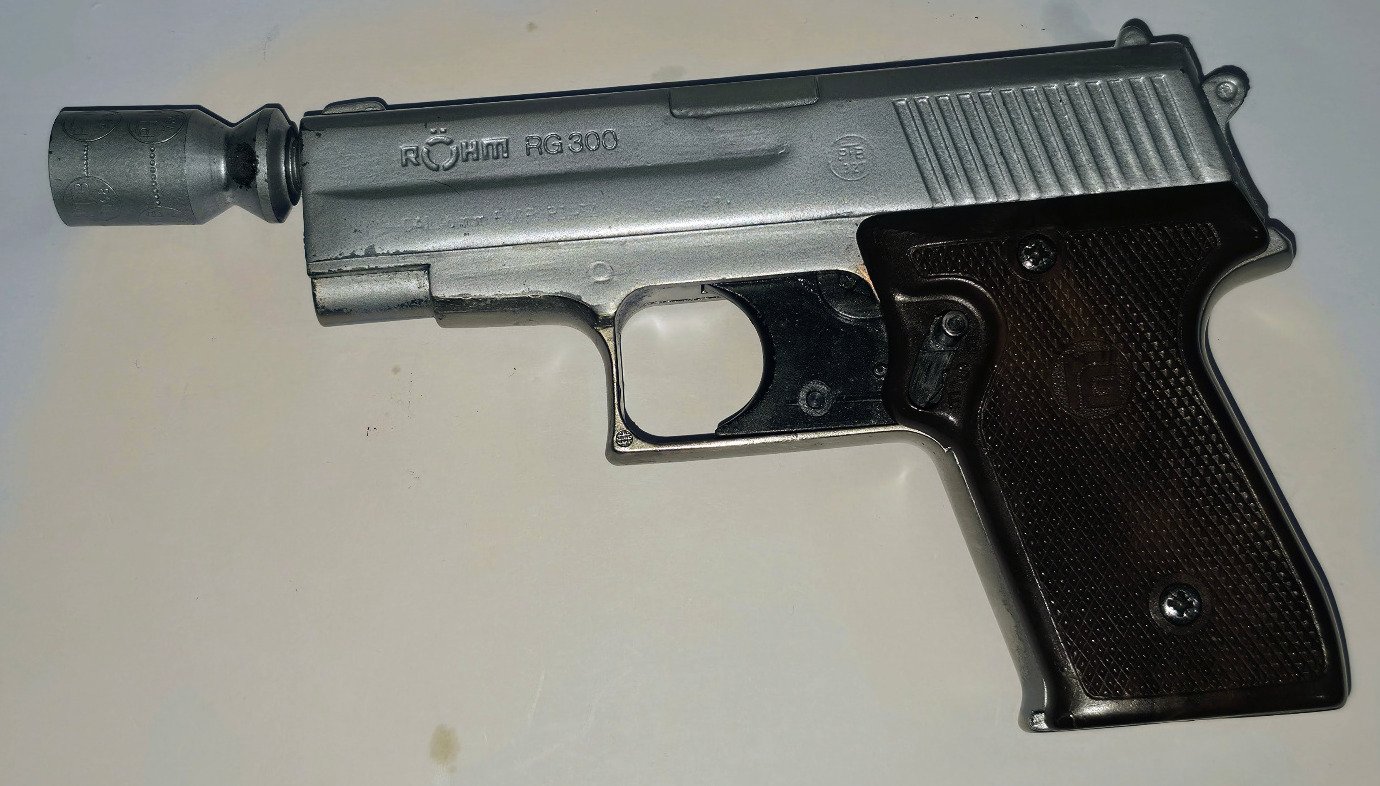 Röhm RG300 – PTB 327 (Modellzulassung) – 6 mm Flobert Knall – Silberfarben – Nachlackiert – Bild 1