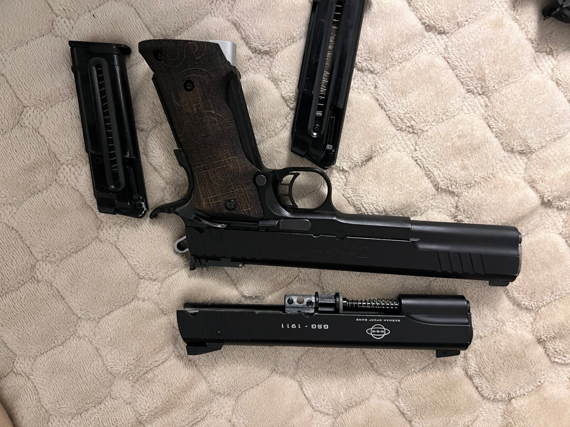 45 1911 STI – Bild 1