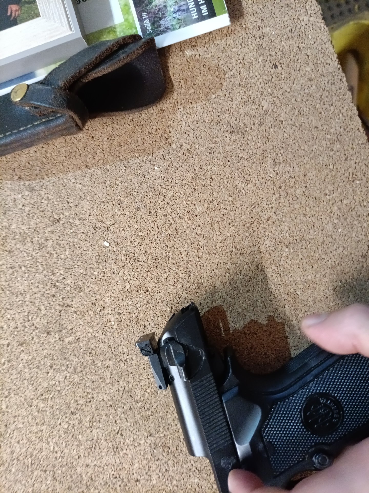 Beretta Mod. 92 FS 9mm Luger LPA Visier, 3 Magazine – Bild 3