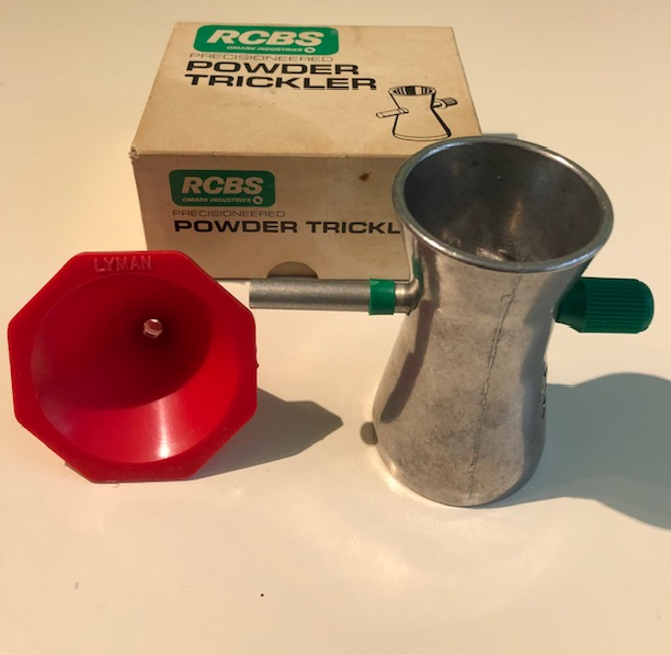 RCBS Powder Trickler (in OVP) & Lyman Pulvertrichter – Bild 1