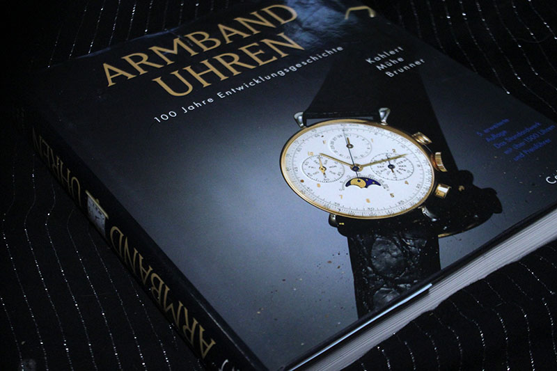 ARMBANDUHREN - 100 Jahre Entwicklungsgeschichte Sehr schweres, fast 3Kg Werk – Bild 1