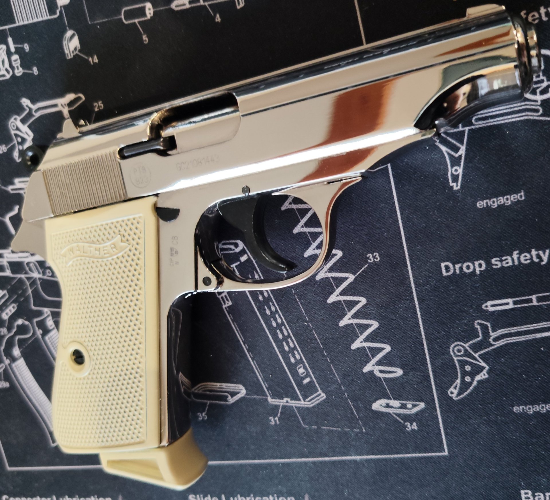 Walther PP 9mm P.A.K. Chrome/Elfenbein – Bild 6