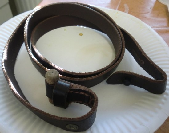 Knebel-Gewehrriemen von AKAH, Leder braun – Bild 1