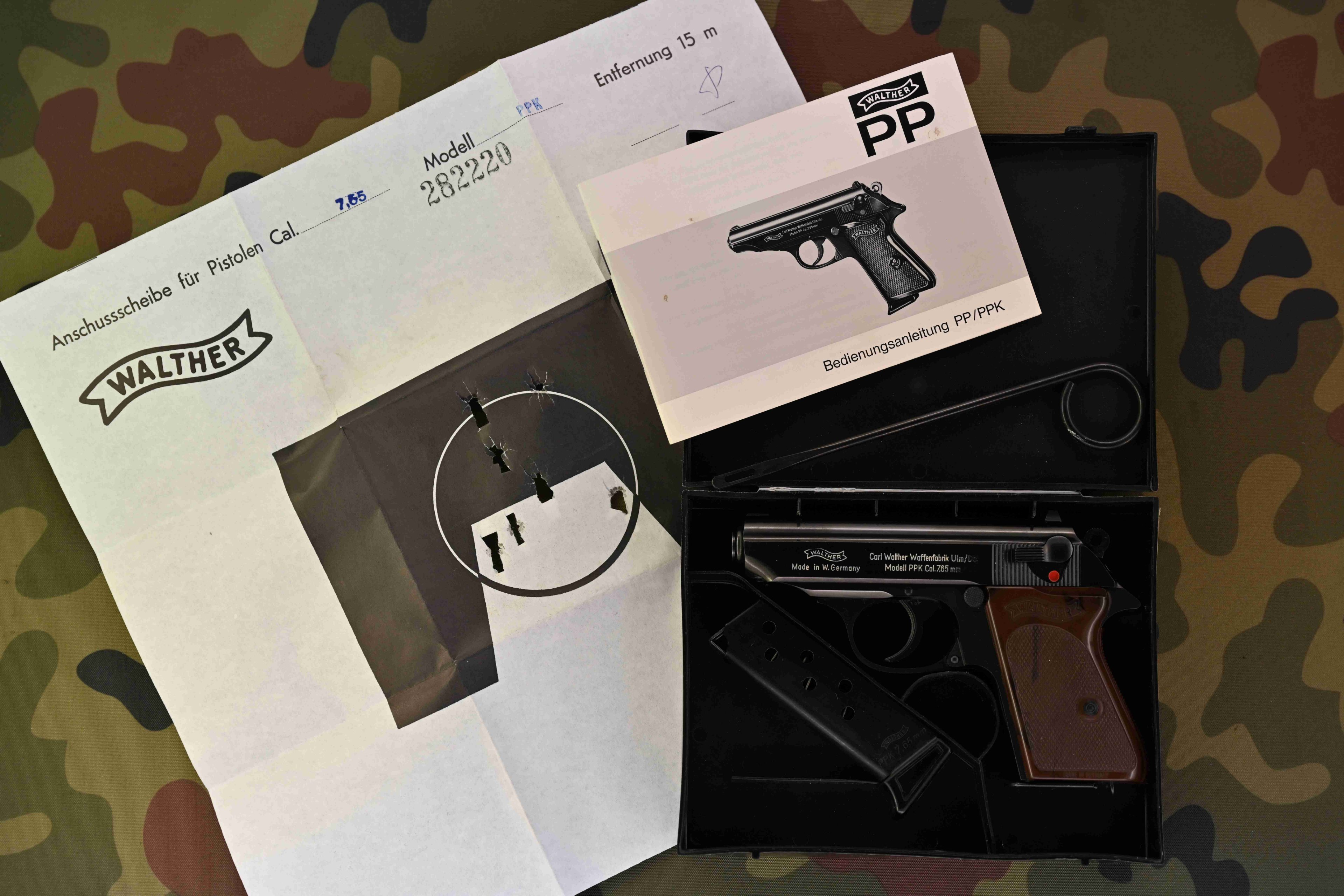 Pistole Walther PPK Kal. 7,65 mm Browning (.32 ACP), Bj. 1973, tiptop, mit Schachtel! – Bild 1