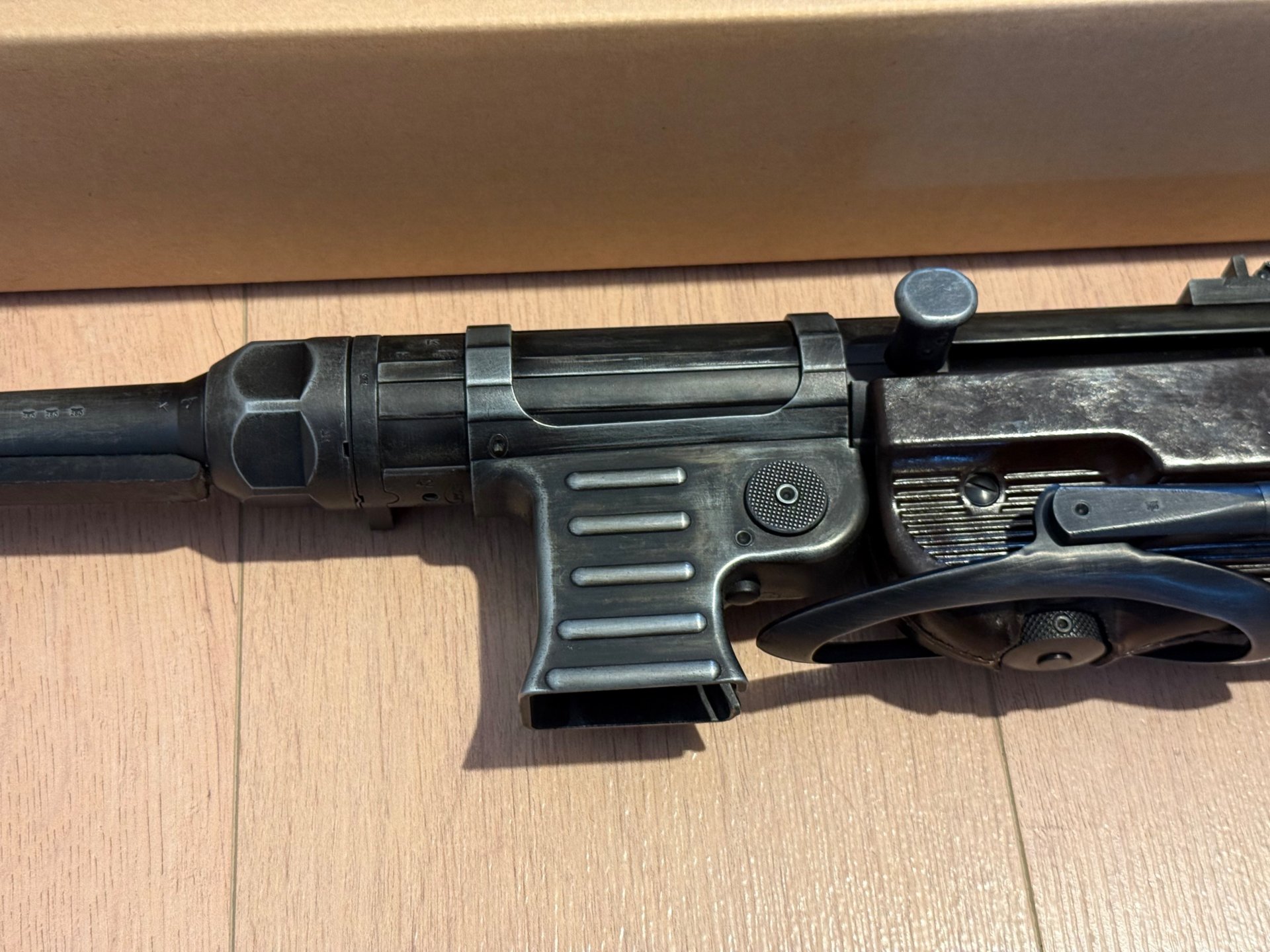 Shoei MP40 – hochwertige japanische Modellwaffe inklusive Originalzubehör – Bild 8