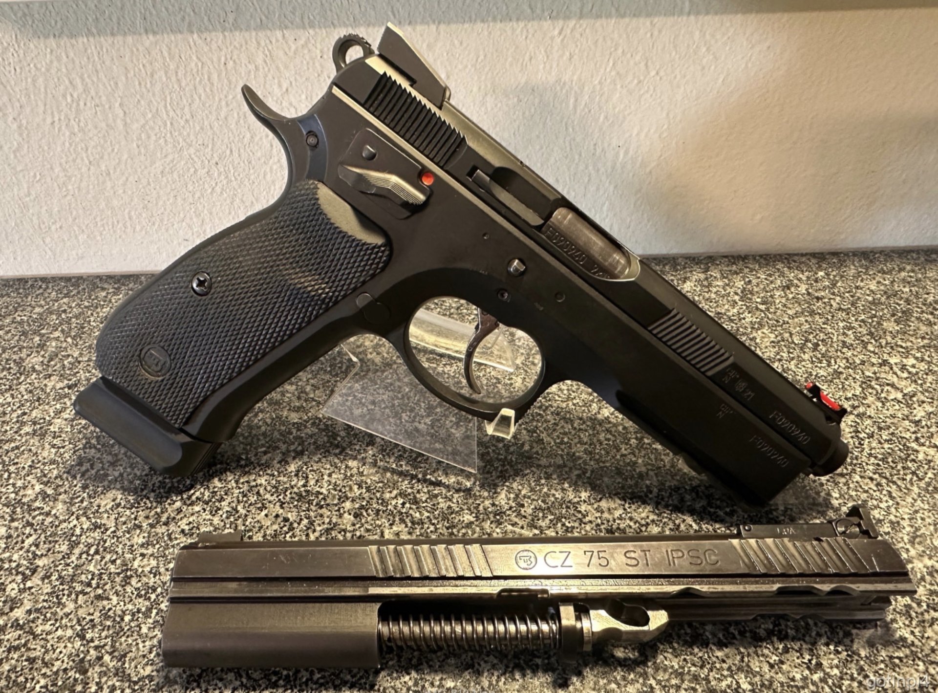 CZ 75 SP01 SHADOW 9x19 + Wechselsystem IPSC 5,1“ 9x19 – Bild 1
