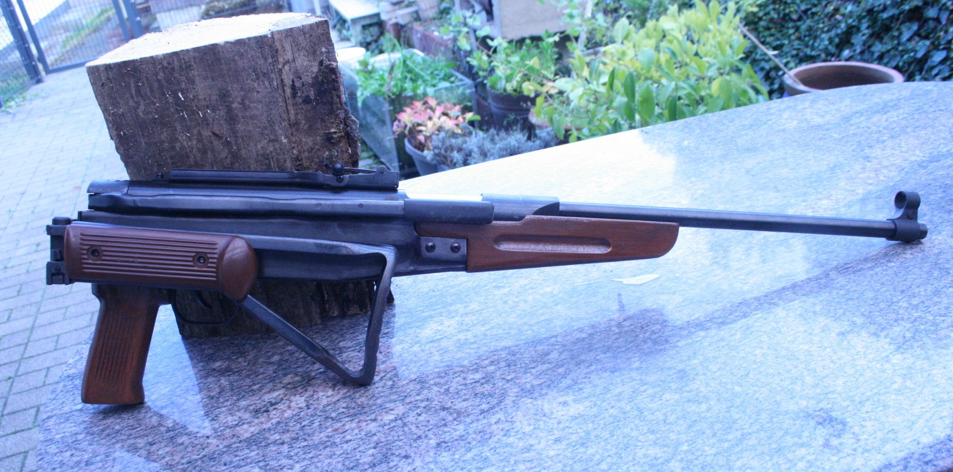 Luftgewehr mit Klapschaft (Kalaschnikov ähnlich) – Bild 2