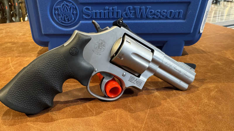 Smith & Wesson Revolver 686 Security Special Kal.357 Magnum 3" – Bild 2
