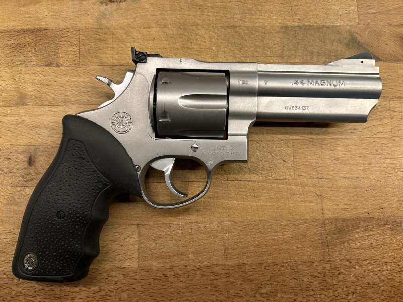 Revolver 44Mag – bilde 2