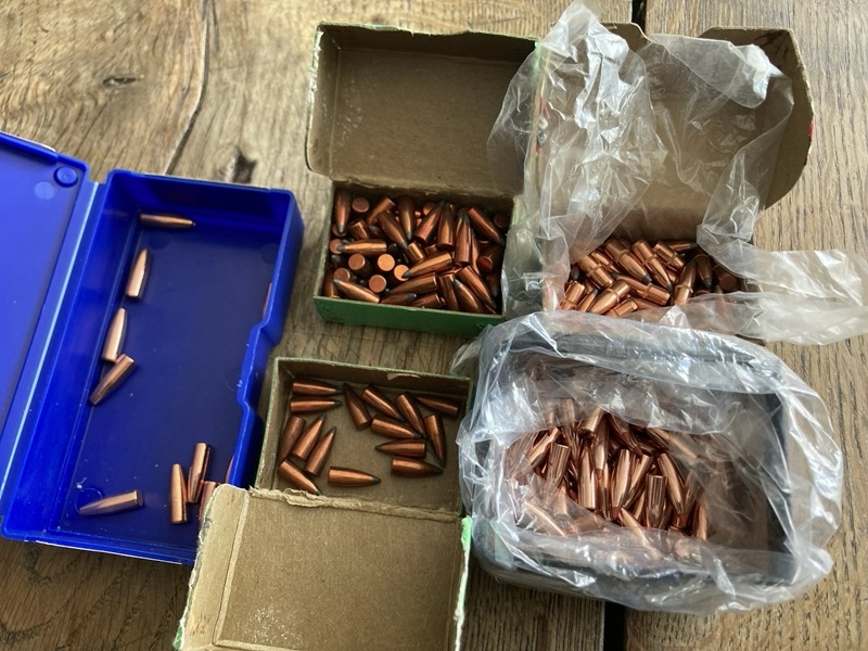 Konvolut Geschosse 5,6 / .224 Naturalis , Nosler , Sierra – Bild 2