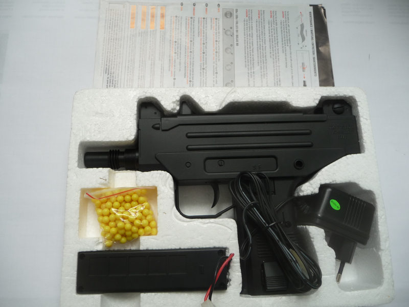 Konvolut Airsoft Softair Pistole UZI Full-Auto <0,5 Joule – kuva 3