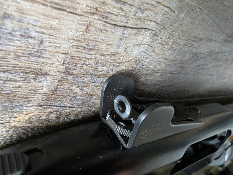 Mossberg 590 Vorderschaftrepetierflinte – Bild 4