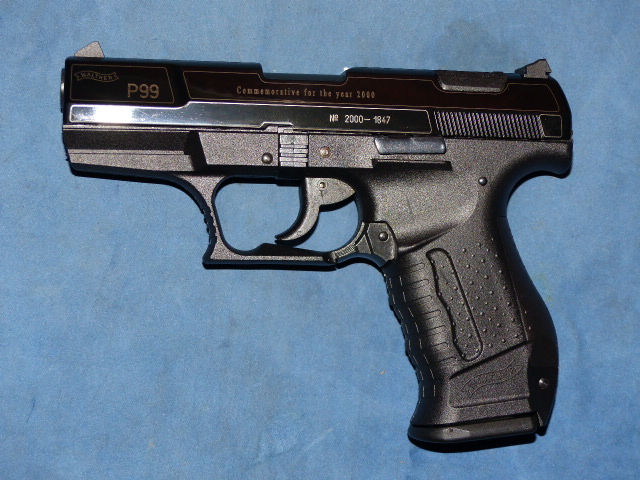 Walther P99 Commemorative for The Year 2000 cal. 9mm PAK im Koffer - TOP – Bild 2
