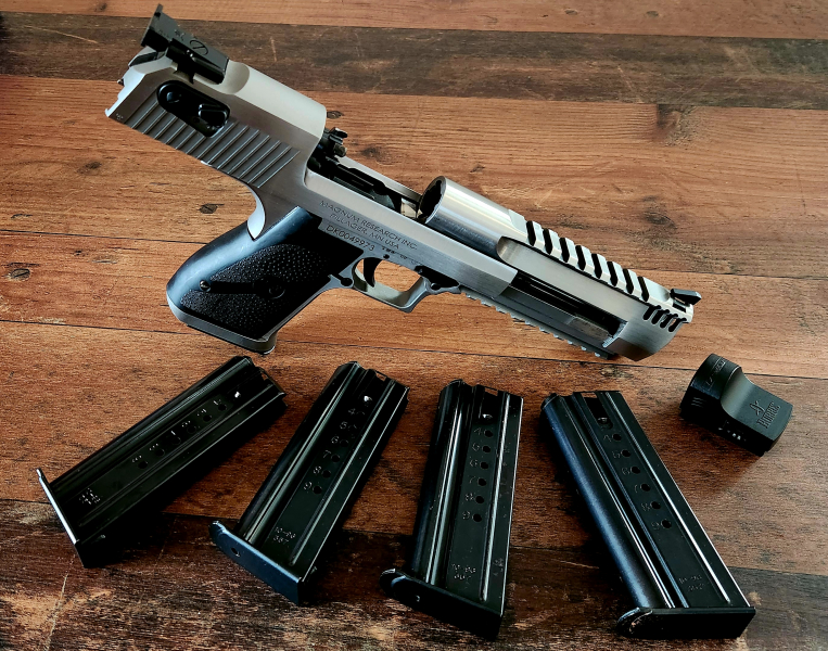 Desert Eagle XIX stainless .357 Mag Comp Paket – Bild 2