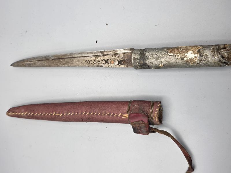 Antiker Tuareg Dolch Messer Rote Lederscheide Sahara Westafrika Deko – Bild 3