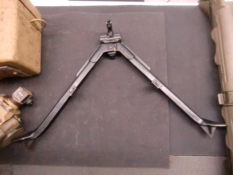 WKII Zweibein für MG 42 mit Hersteller kur44 nec WaA 615 WaA355 – Bild 2