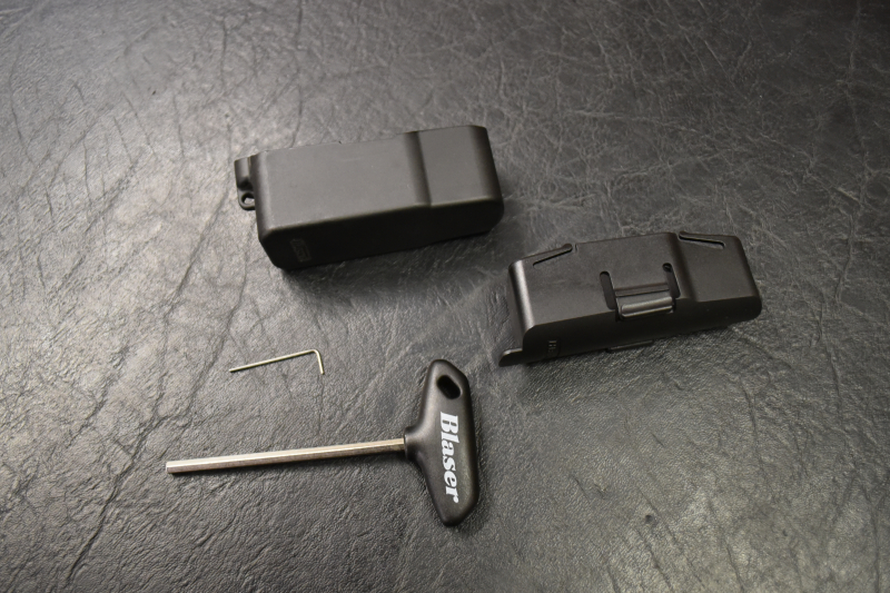 Blaser R8 Magazin- / Magazinschachtabdeckung inkl. Schlüssel (NEU) – Bild 2