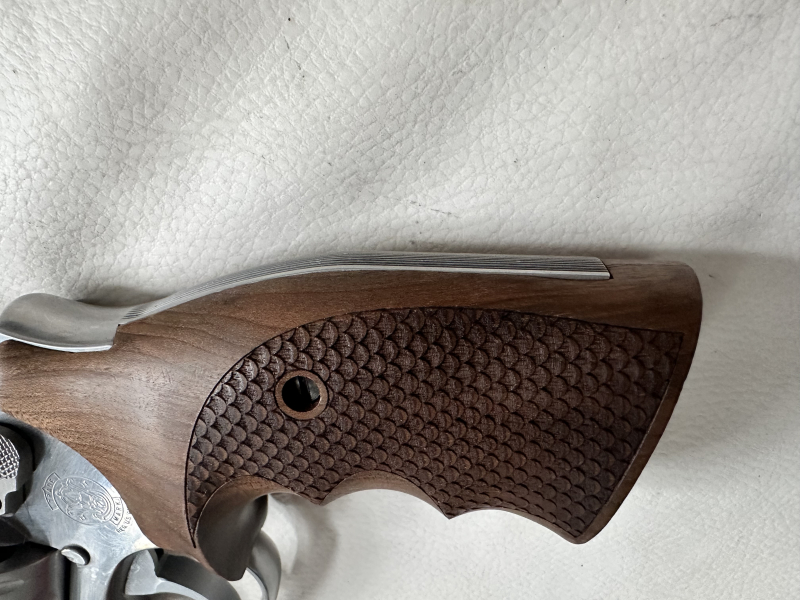Griff für Smith&Wesson Revolver K/L Frame,Square but – Bild 3
