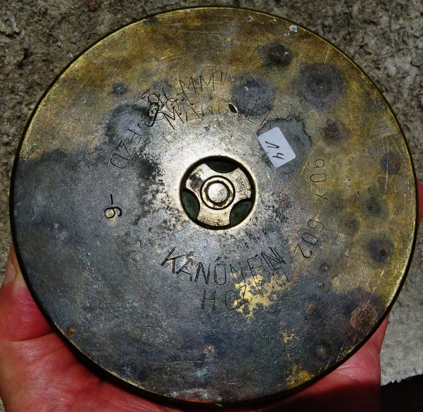 Grabenkunst 14: Schwerer Ascher mit Panzermotiven – Bild 2