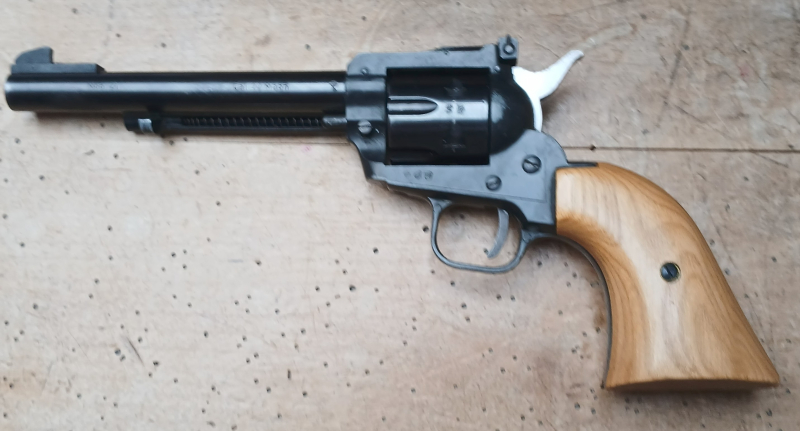 Revolver Schmidt Ostheim Kal. .22WinMag – Bild 2