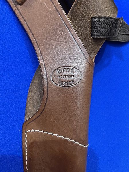Schulterholster von Brian C. Foster für Pistolen mittlerer Rahmengröße – Bild 2