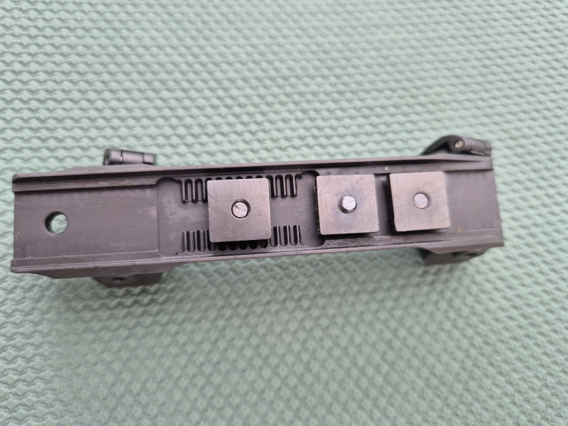 HENNEBERGER HMS Sattelmontage für Swarovski SR-Schiene - Blaser R8/R93 – stampa 4