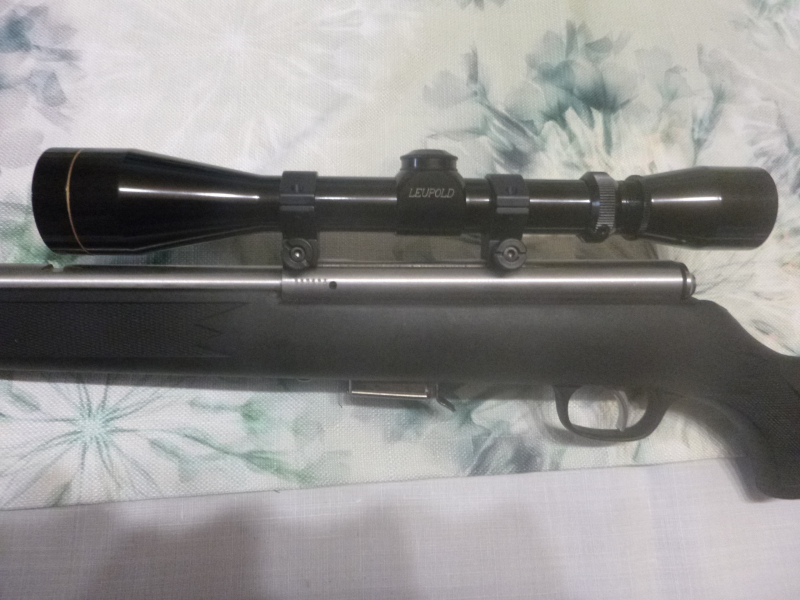 Savage Model 93 in 22 WMR + Leupold ZF – Bild 2