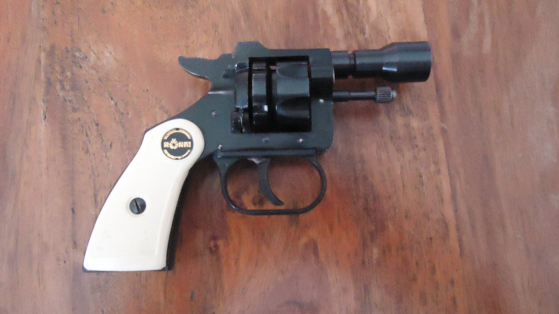 Zwei sehr alte RÖHM Revolver (PTB 46-69 u. PTB 28-70) in Kaliber: 6mm Flob. Platz inkl. Koffer – nuotrauka 4