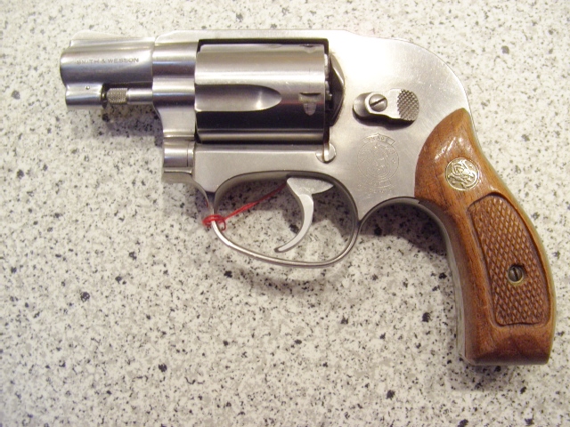 Revolver S&W, Mod. 649-2, Bodyguard Stainless, Kal. .38Spl. – Bild 2