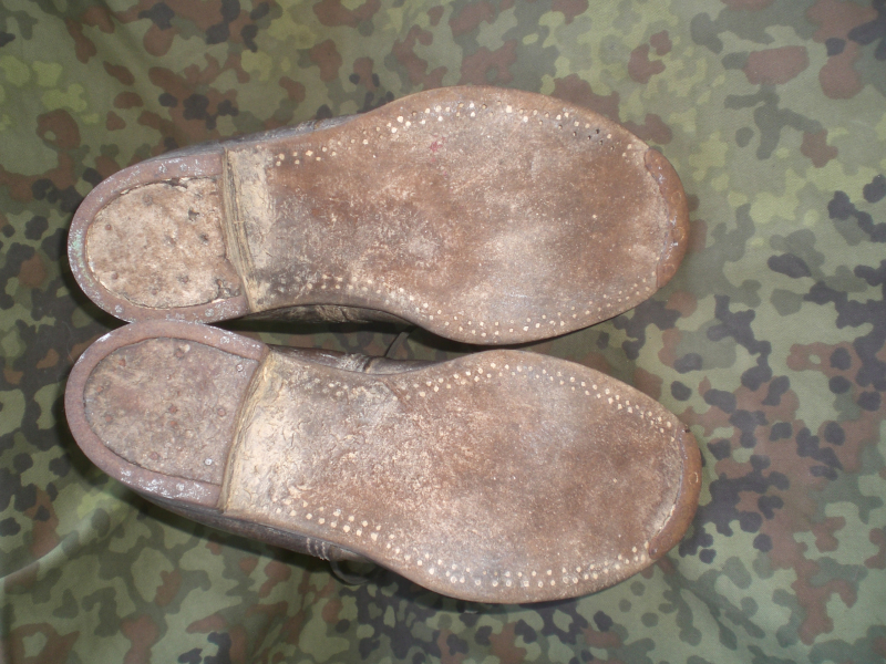 Wehrmachtshalbschuhe für Panzertruppe original 2. Weltkrieg – Bild 4
