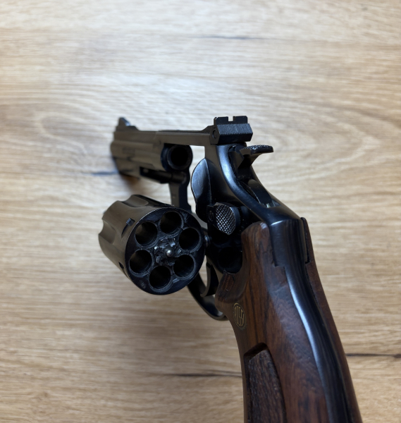 Rossi 357Mag. Revolver "Sehr guter Zustand" – Bild 5