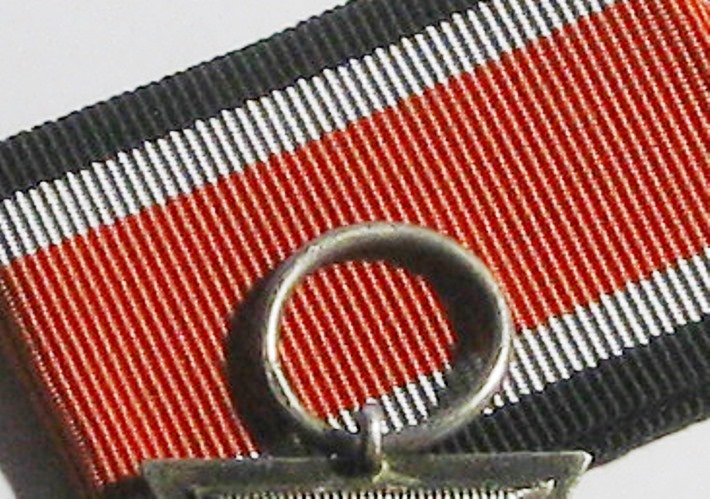 Eisernes Kreuz 2.Klasse mit Band – Bild 3