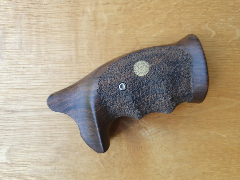 Holzgriff Klinsky No 9 stippled NEU MWM Gillmann Steel Cop AlfaProj Holek Mercury Shield Luger uvm. – Bild 4