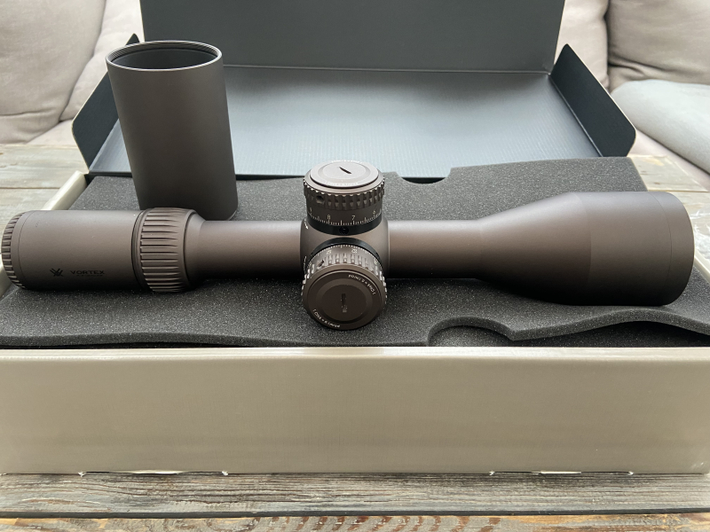 VORTEX RAZOR HDII 4,5-27x56 EBR-1C(MRAD) – Bild 4