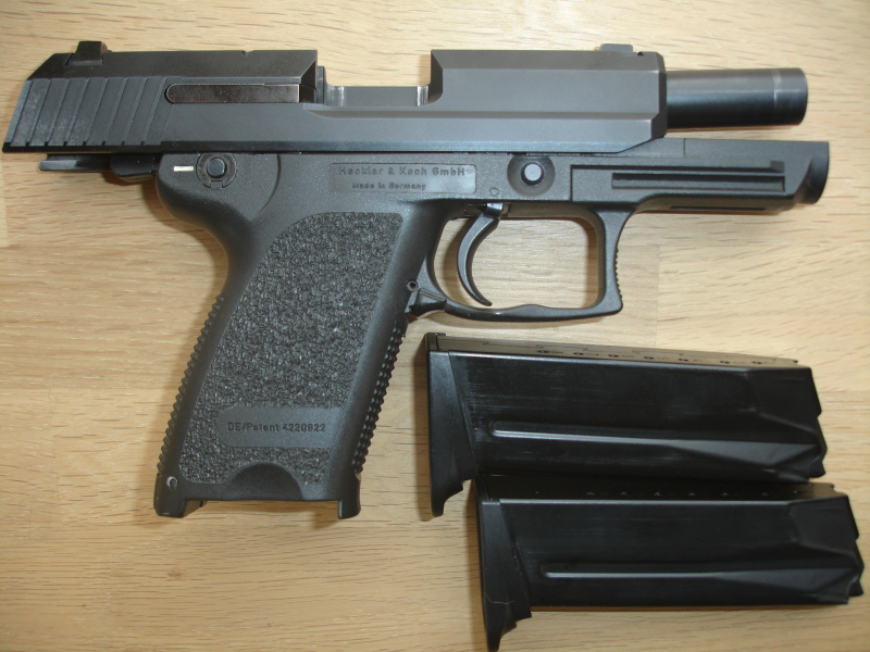 Heckler & Koch USP Compact .45 Auto – Bild 4