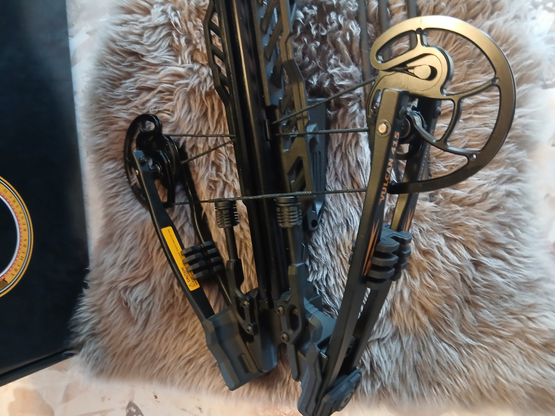 Neuwertiges Armbrustset EK Archery Vulcan 415 – zdjęcie 3