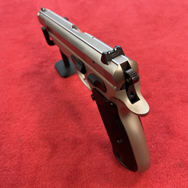 BRNO CZ 75 - 9mm Luger - Halbautomatische Pistole | 2x Magazin + Koffer – Bild 6
