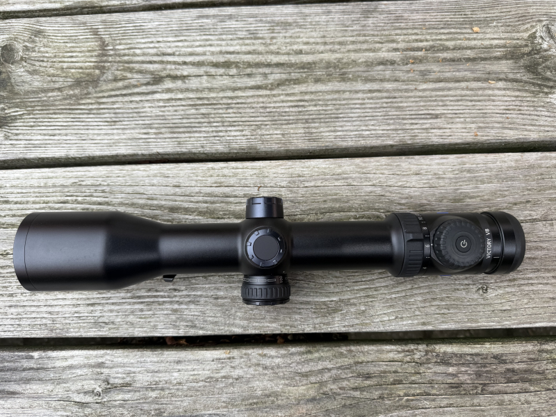 Zeiss Victory V8 1.8-14x50 Zielfernrohr (36 mm!) & Blaser Montage – Bild 3