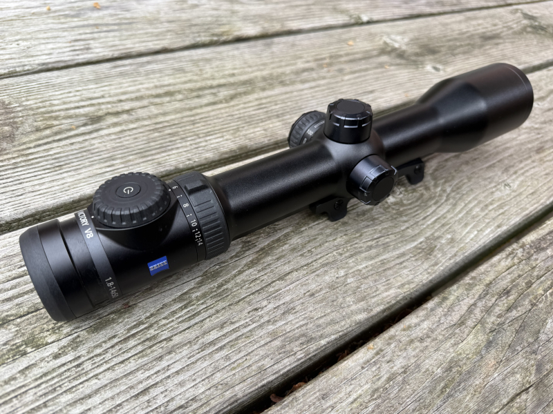 Zeiss Victory V8 1.8-14x50 Zielfernrohr (36 mm!) & Blaser Montage – Bild 2