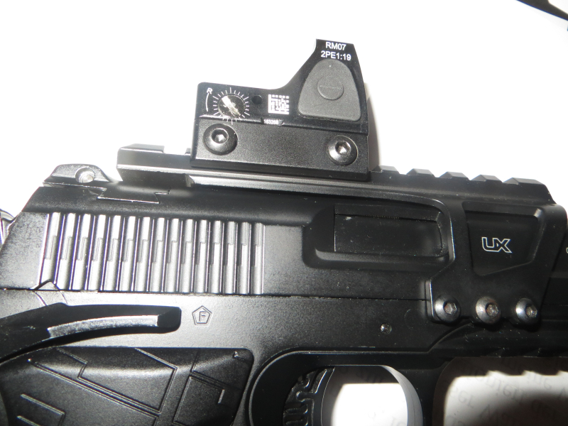UMAREX RACE GUN 4,5BB mit Trijicon LP-Visier – Bild 4