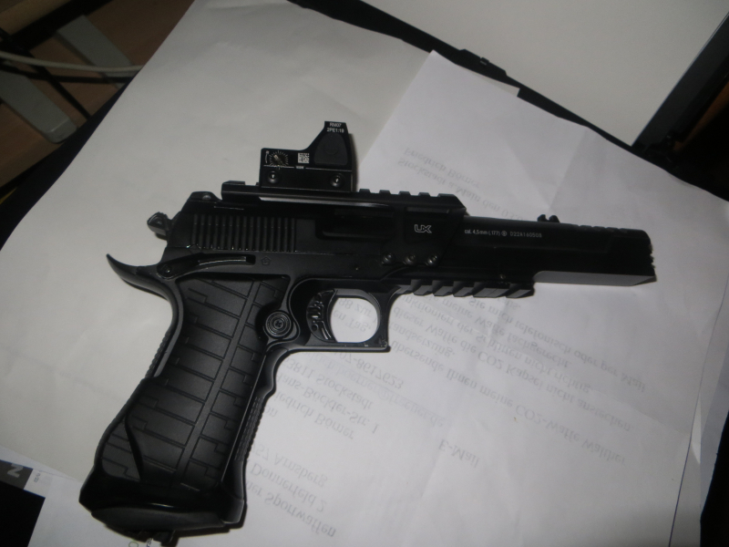 UMAREX RACE GUN 4,5BB mit Trijicon LP-Visier – Bild 3