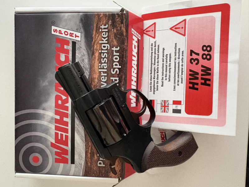 Revolver HW37 – Bild 2