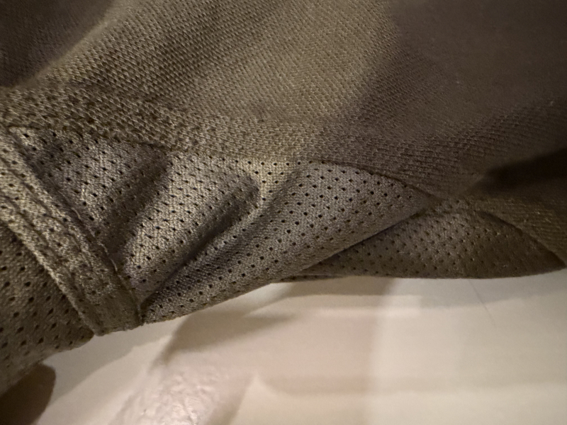 Mehrere Hemden und Funktionsshirt österreichisches Bundesheer MILIZ mit Kappe Flecktarn – Bild 3