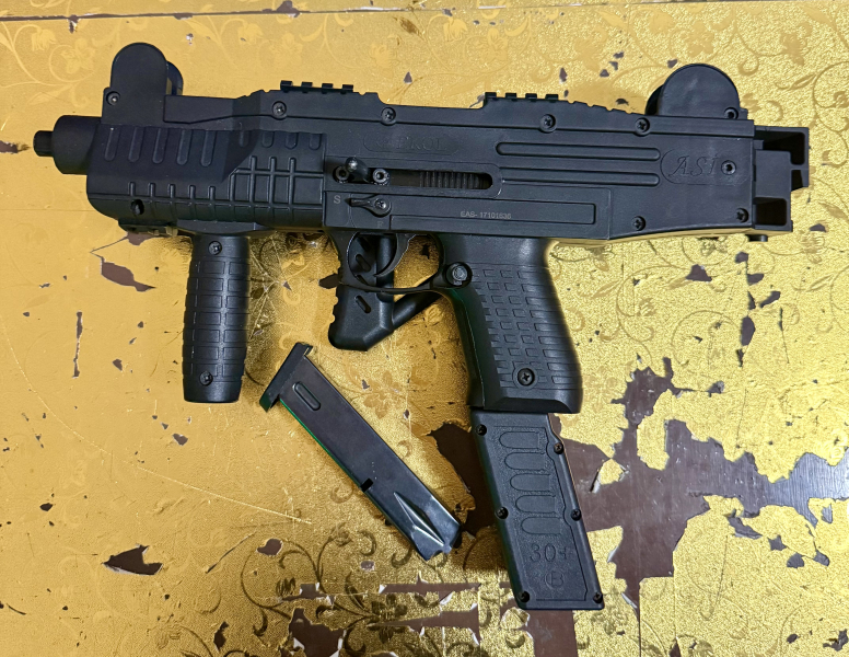 Ekol Asi Maschinenpistole 9mm pak. Wie neu aus Vitrinen Sammlung – Bild 3