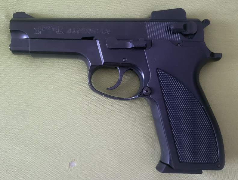 IWG American 9mm P.A.K., einzige Kopie der S&W Model 59 – obrázek 3