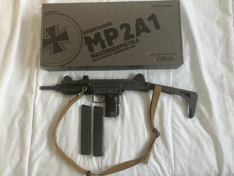 Northeast MP2A1 6mm BB GBB + 2 Ersatzmagazinen – pilt 2