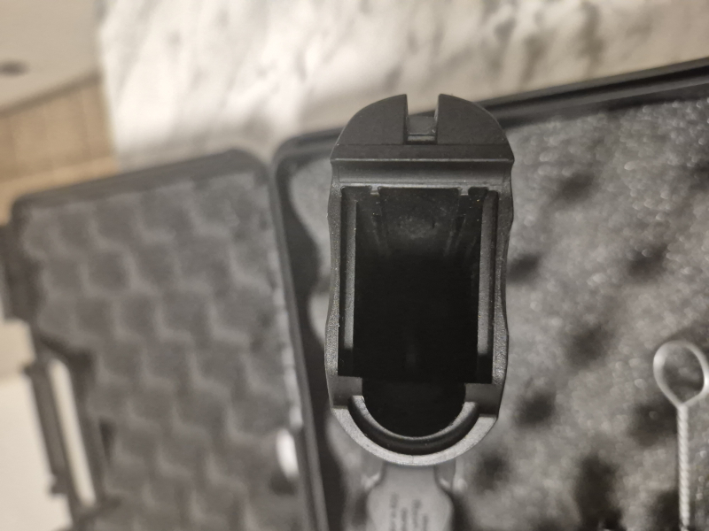 HK P30 (Umarex) Schreckschusspistole 9mm P.A.K + 2 Magazine + Abschussbecher + Original Koffer und A – Bild 5