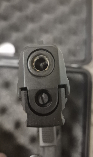 HK P30 (Umarex) Schreckschusspistole 9mm P.A.K + 2 Magazine + Abschussbecher + Original Koffer und A – Bild 4