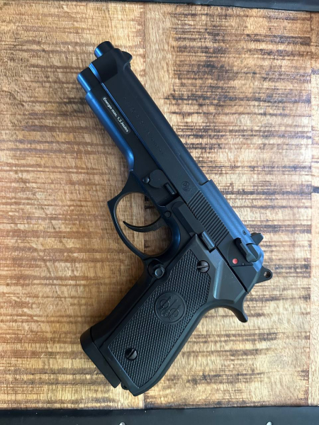Beretta Mod. 92 FS CO2 Airsoft 6 mm BB – Koffer + Zubehör – sehr guter Zustand – Bild 3