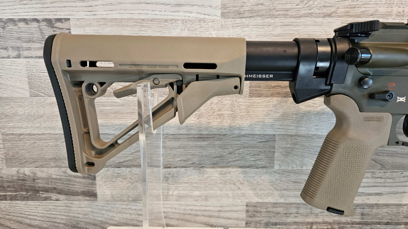 Neuware vom Fachhandel - Schmeisser AR15 M5FL Sondermodell MAGPUL 16,75" OD Green .223Rem – Bild 3